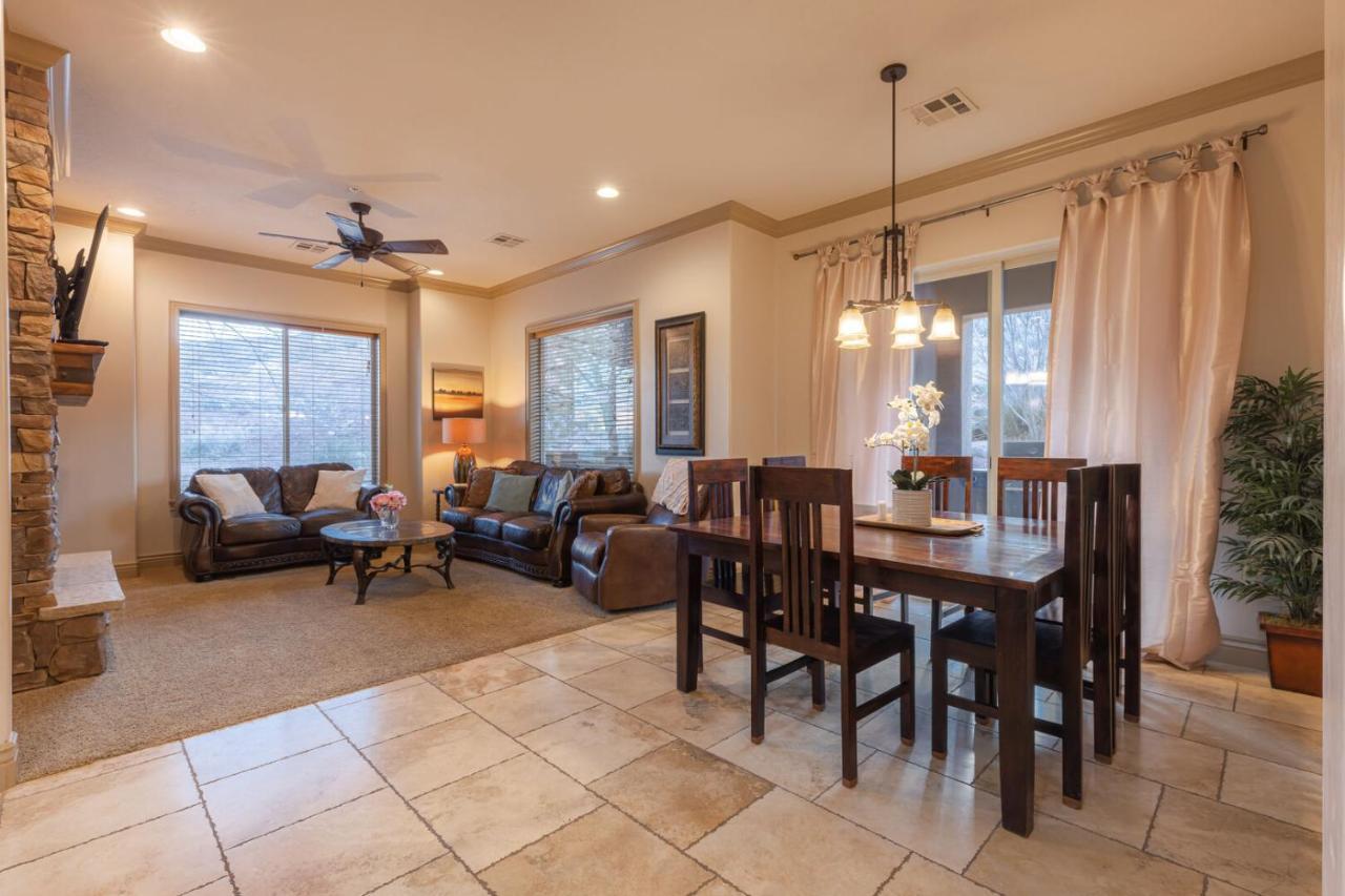 D5-Coral Springs Poolside-Ground Floor 3-Bedroom Hillside View Hurricane Bilik gambar